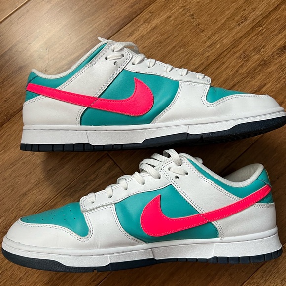 Men’s 13 Nike Shoes - Picture 1 of 7